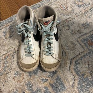 Nike Kids High-Top Sneakers - Cream and Black